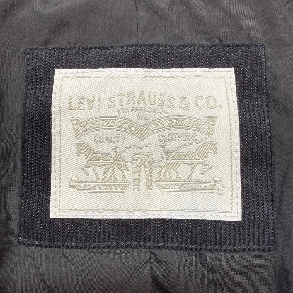 Levi's Black Corduroy Puffer Jacket Mens Small Gorpcore Casual Chic Utility Coat